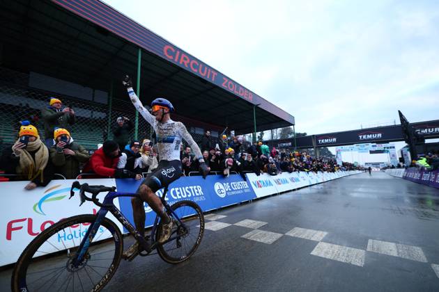 Belgian Thibau Nys celebrates as he crosses the finish line to win the elite men race of the Belgian Cyclocross Championships (11-12 01) on Sunday 12 January 2025 in Heusden-Zolder. DAVIDxPINTENS x110252954x