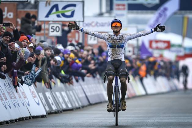Belgian Thibau Nys celebrates as he crosses the finish line to win the elite men race of the Belgian Cyclocross Championships (11-12 01) on Sunday 12 January 2025 in Heusden-Zolder. DAVIDxPINTENS x110257170x