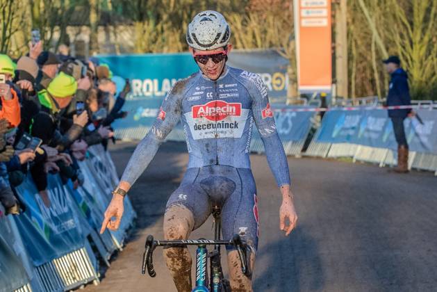 NK Cyclocross Oisterwijk Elite mannen Oisterwijk (NED), CYCLOCROSS, JANUARY 12 De titel in het veldrijden bij de mannen is gewonnen door Tibor del Grosso Gefotografeerd tijdens het Nederlands Kampioenschap veldrijden in Oisterwijk Content not available for redistribution in The Netherlands directly or indirectly through any third parties. Copyright: xSportfotoxPhotoagencyx