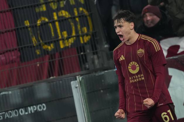 Roma™s Niccolo Pisilli celebrates after scoring 3-1 during the Serie A EniLive soccer match between Roma and Lecce at the Rome s Olympic stadium, Italy - Saturday December 7, 2024 - Soccer ( Photo by Alfredo Falcone LaPresse )  Copyright: xAlfredoxFalcone LaPressex