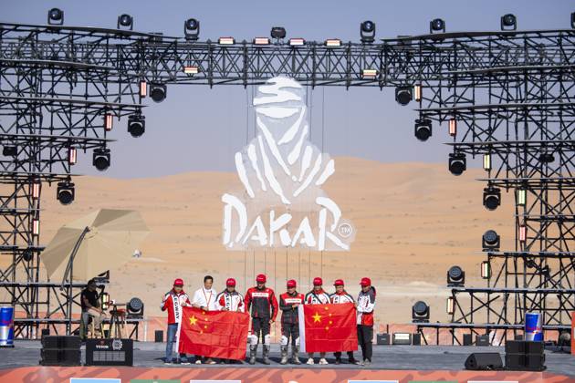 DAKAR 2025 - CEREMONY AND FINISH PODIUM 1001 XU Jianhao (chn), Segway, Dakar Future Mission 1000, 1002 YANG Jie (chn), Segway, Dakar Future Mission 1000, action during the Ceremony and Finish Podium of the Dakar 2025 on January 17, 2025 in Subaytah, Saudi Arabia - SubaytahSaudi Arabia  Copyright: xJULIENxDELFOSSEx