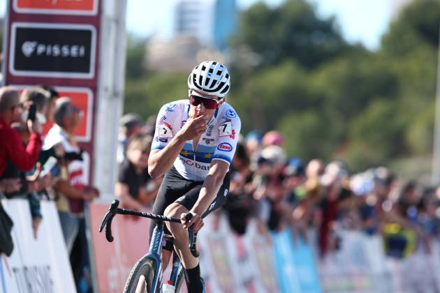 Dutch Tibor Del Grosso and pictured as he crosses the finish line of the men s U23 race at the cyclocross cycling event in Benidorm, Spain, , stage 12 14 in the UCI World Cup competition. DAVIDxPINTENS x110713326x