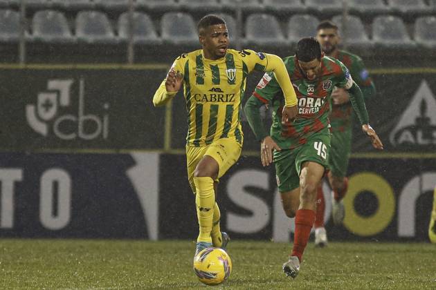 Liga portugal 2 meu super - cd tondela xmario m. Tondela (pt) 01 19 2025 - liga portugal meu super - cd tondela xmario m. pedro maranhao tondela player during the match between tondela xmario m., valid for the 18th round of the portugal league 2 meu super, held at the joao cardoso stadium, in tondela, on this sunday afternoon,(19). (Foto: Alexandre Gomes Thenews2 imago images) SPO Copyright: xALEXANDRExGOMESx