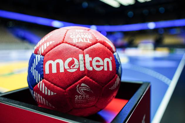 Molten Spielball, Themenfoto, Themenbild, Symbolfoto, Symbolbild, Stockfoto DEN, Schweiz vs. Tunesien, Handball, IHF Weltmeisterschaft 2025, Hauptgruppe 1, Spieltag 1, 21.01.2025 DEN, Schweiz vs. Tunesien, Handball, IHF Weltmeisterschaft 2025, Hauptgruppe 1, Spieltag 1, 21.01.2025 Herning Copyright: xEibner-Pressefoto MarcelxvonxFehrnx EP_MFN