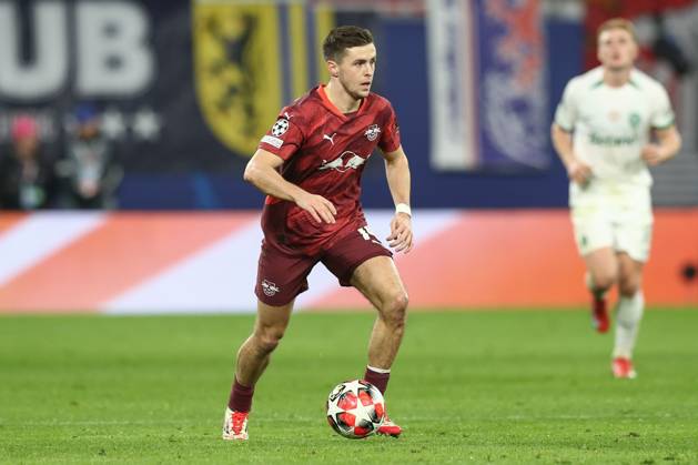 22.01.2025, xtgx, Fussball, UEFA Champions League, RB Leipzig - Sporting Lissabon emspor, v.l. Christoph Baumgartner (Leipzig, 14) am Ball, plays the ball (DFL DFB REGULATIONS PROHIBIT ANY USE OF PHOTOGRAPHS as IMAGE SEQUENCES and or QUASI-VIDEO) Leipzig