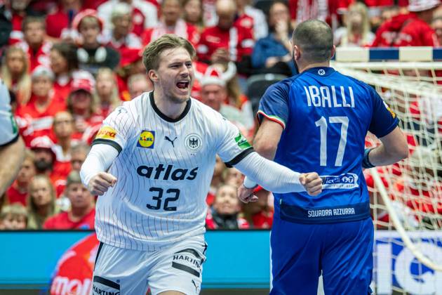 Handball Herning 23.01.2025 IHF Handball World Championship, WM, Weltmeisterschaft Hauptrunde Italien (ITA) - Deutschland (GER) Franz Semper (Deutschland, No.32) Jubel