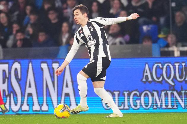 NAPLES, ITALY - JANUARY 25: Francisco Conceição of JUVENTUS FC during the Serie A match between SSC Napoli and Juventus FC at Stadio Diego Armando Maradona on January 25, 2025 in Naples, Italy Copyright: xFOTOAGENZIAx