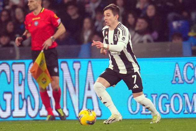 NAPLES, ITALY - JANUARY 25: Francisco Conceição of JUVENTUS FC during the Serie A match between SSC Napoli and Juventus FC at Stadio Diego Armando Maradona on January 25, 2025 in Naples, Italy Copyright: xFOTOAGENZIAx