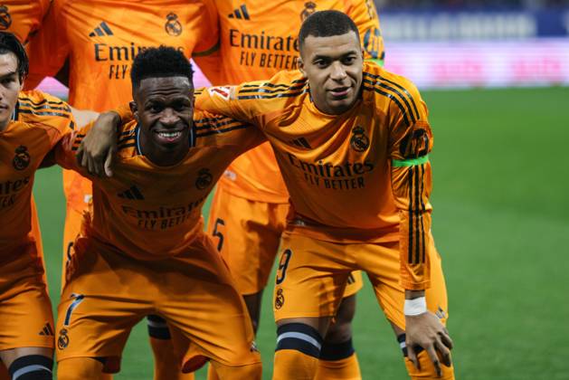 RCD Espanyol de Barcelona v Real Madrid CF - La Liga EA Sports Vinicius Jr of Real Madrid and Kylian Mbappe of Real Madrid participate in the La Liga EA Sports 2024 25 match between RCD Espanyol and Real Madrid at RCD Stadium in Barcelona, Spain, on February 1, 2025. Cornella Spain  Copyright: xGongorax originalFilename:bonilla-rcdespan250201_npS5i
