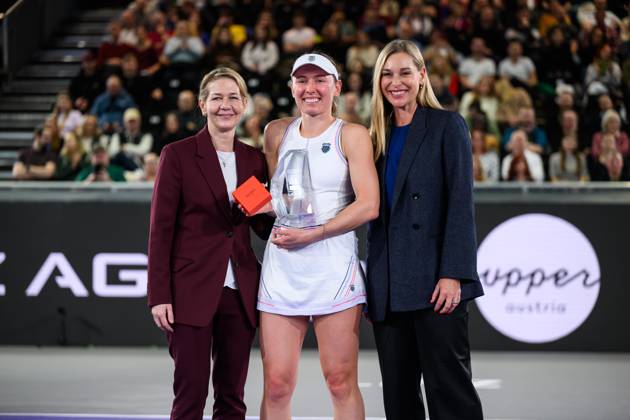 Bilder des Jahres 2025, Sport 02 Februar Sport Themen der Woche KW05 Sport Bilder des Tages TENNIS - WTA, Tennis Damen Upper Austria Ladies Linz LINZ,AUSTRIA,02.FEB.25 - TENNIS - WTA Tour, Upper Austria Ladies Linz. Image shows Sandra Reichel, Ekaterina Alexandrova (RUS) and Barbara Schett.  GEPAxpictures xChristianxMoser