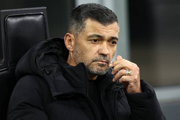 Ac Milan - FC Internazionale Sergio Conceicao, head coach of Ac Milan looks on during the Serie A match beetween Ac Milan and FC Internazionale at Stadio Giuseppe Meazza on February 2, 2025 in Milano, Italy . Milano Stadio Giuseppe Meazza Italy Copyright: xMarcoxCanonierox