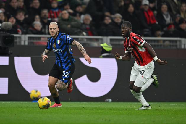 AC Milan vs Inter FC Internazionale Serie A match at Giuseppe Meazza San Siro Stadium Yunus Musah of AC Milan in action during the Italian Serie A football match between AC Milan and FC Inter on February 2, 2025 at Giuseppe Meazza San Siro Siro stadium in Milan, Italy Italy Copyright: TizianoxBallabio