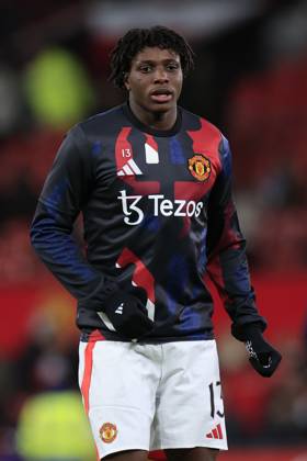 Manchester United, ManU v Leicester City FA Cup 07 02 2025. 4th Round Patrick Dorgu (13) of Manchester United during the warm-up ahead of the FA Cup match between Manchester United and Leicester City at Old Trafford, Manchester, England on 7 February 2025. Manchester Old Trafford Greater Manchester England Editorial use only DataCo restrictions apply See www.football-dataco.com , Copyright: xConorxMolloyx PSI-21415-0031