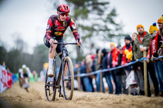 Belgian Michael Vanthourenhout pictured in action during the men s elite race of the Krawatencross cyclocross in Lille, stage 7 (out of 8) in the X2O Trofee Veldrijden competition, Sunday 09 February 2025. JASPERxJACOBS x112088060x