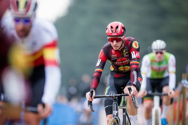 Belgian Michael Vanthourenhout pictured in action during the men s elite race of the Krawatencross cyclocross in Lille, stage 7 (out of 8) in the X2O Trofee Veldrijden competition, Sunday 09 February 2025. JASPERxJACOBS x112093065x