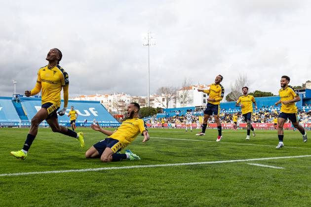 January 30, 2023, Cascais, Portugal: Yanis Begraoui of GD Estoril Praia celebrates with teammates after scoring a goal during the Liga Portugal Betclic match between Estoril Praia Futebol SAD and Boavista FC at Estadio Antonio Coimbra da Mota. Final score: Estoril Praia Futebol SAD 2 - 1 Boavista FC Cascais Portugal - ZUMAs197 20230130_aaa_s197_061 Copyright: xDavidxMartinsx