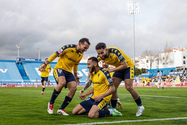 January 30, 2023, Cascais, Portugal: Yanis Begraoui of GD Estoril Praia celebrates with teammates; Joao Carvalho and Rafik Guitane after scoring a goal during the Liga Portugal Betclic match between Estoril Praia Futebol SAD and Boavista FC at Estadio Antonio Coimbra da Mota. Final score: Estoril Praia Futebol SAD 2 - 1 Boavista FC Cascais Portugal - ZUMAs197 20230130_aaa_s197_065 Copyright: xDavidxMartinsx
