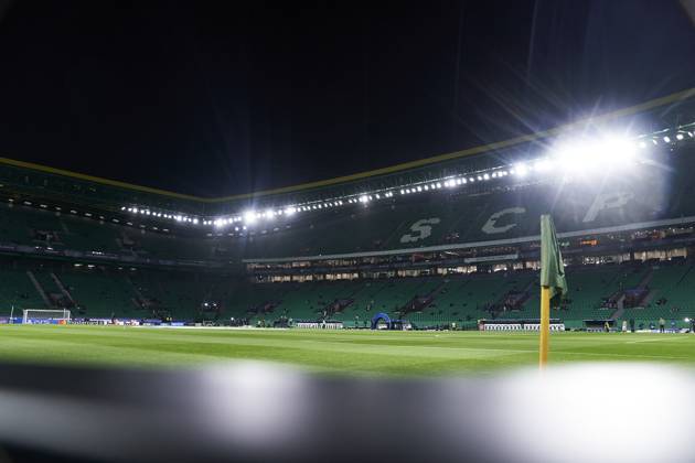 Sporting Clube de Portugal v Borussia Dortmund - UEFA Champions League 2024 25 League Knockout Play-off First Leg A general view inside the stadium prior to the UEFA Champions League Knockout phase play-offs 1st leg match between Sporting CP and Borussia Dortmund at Jose Alvalade Stadium in Lisbon, Portugal, on February 11, 2025. Lisbon, Portugal Lisbon Portugal Copyright: xJosexManuelxAlvarezxReyx originalFilename:alvarezrey-notitle250211_npgmh
