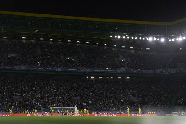 Sporting Clube de Portugal v Borussia Dortmund - UEFA Champions League 2024 25 League Knockout Play-off First Leg A general view inside the stadium during the UEFA Champions League Knockout phase play-offs 1st leg match between Sporting CP and Borussia Dortmund at Jose Alvalade Stadium in Lisbon, Portugal, on February 11, 2025. Lisbon, Portugal Lisbon Portugal Copyright: xJosexManuelxAlvarezxReyx originalFilename:alvarezrey-notitle250211_npAvc