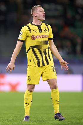Sporting Clube de Portugal v Borussia Dortmund - UEFA Champions League 2024 25 League Knockout Play-off First Leg Julian Ryerson of Borussia Dortmund reacts during the UEFA Champions League Knockout phase play-offs 1st leg match between Sporting CP and Borussia Dortmund at Jose Alvalade Stadium in Lisbon, Portugal, on February 11, 2025. Lisbon, Portugal Lisbon Portugal Copyright: xJosexManuelxAlvarezxReyx originalFilename:alvarezrey-notitle250211_npFUM