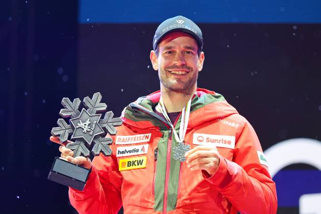 ALPINE SKIING - FIS Ski WC Saalbach 2025 SAALBACH,AUSTRIA,14.FEB.25 - ALPINE SKIING - FIS Alpine World Ski Championships Saalbach 2025, giant slalom, men, medal plaza, award ceremony. Image shows the rejoicing of Thomas Tumler (SUI).  GEPAxpictures xThomasxBachun