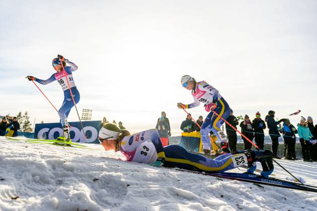 Bilder des Jahres 2025, Sport 02 Februar Sport Themen der Woche KW07 Sport Bilder des Tages 250216 Vilma Nissinen of Finland, Evelina Crusell of Sweden and Lisa Ingesson of Sweden competes in the women s 20 km mass start during the FIS Cross-Country World Cup on February 16, 2025 in Falun. Photo: Simon Hastegard BILDBYRAN kod SH SH0590 skidor cross-country skiing langrenn världscupen fis cross country world cup masstart mass start fis cross-country world cup dam bbeng sweden sverige Copyright: SIMONxHASTEGARD BB250216SH097