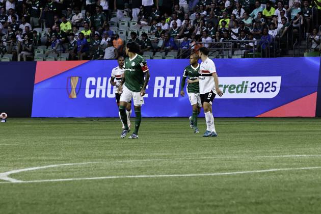 Match between Palmeiras and Sao Paulo for the Sao Paulo championship Sao paulo (sp), 02 16 2025 - paulistao palmeiras vs sao paulo - match between palmeiras against sao paulo, valid for the 10th round of the 2025 paulista football championship, on the night of this sunday, february 16, 2025, at allianz parque, in sao paulo-sp (Foto: Leco Viana Thenews2 imago images) SPO  Copyright: xLecoxVianax