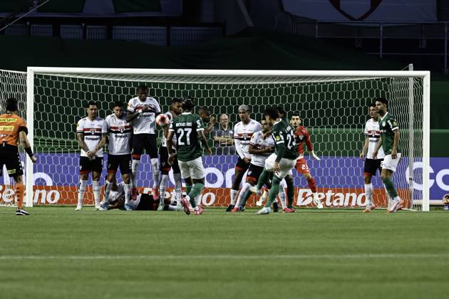 Match between Palmeiras and Sao Paulo for the Sao Paulo championship Sao paulo (sp), 02 16 2025 - paulistao palmeiras vs sao paulo - match between palmeiras against sao paulo, valid for the 10th round of the 2025 paulista football championship, on the night of this sunday, february 16, 2025, at allianz parque, in sao paulo-sp (Foto: Leco Viana Thenews2 imago images) SPO  Copyright: xLecoxVianax