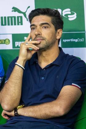 Match between Palmeiras and Sao Paulo for the Sao Paulo championship Sao paulo (sp), 02 16 2025 - paulistao palmeiras vs sao paulo - palmeiras coach abel ferreira, during the match between palmeiras and sao paulo, valid for the 10th round of the 2025 paulista football championship, on the night of this sunday, february 16, 2025, at allianz parque, in sao paulo- sp (Foto: Joca Duarte Thenews2 imago images) SPO  Copyright: xJocaxDuartex