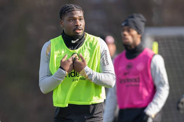 Training Eintracht Frankfurt Eric-Junior Dina Ebimbe (Eintracht Frankfurt, 26). Training von Eintracht Frankfurt am 19. Februar 2025 im Deutsche Bank Park in Frankfurt., Frankfurt am Main Hessen Deutschland Deutsche Bank Park