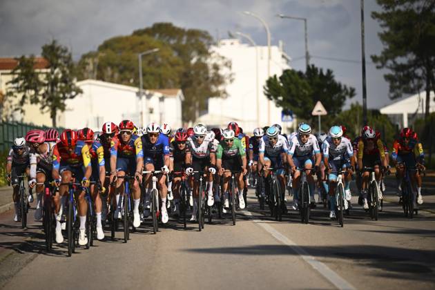 2025 Volta Algarve cycling race - Stage 3 TAVIRA, PORTUGAL - FEBRUARY 21 : illustration picture of the peloton during stage 3 of the 51th edition of the Volta Algarve cycling race, with start in Vila Real Santo Antonio and finish in Tavira on February 21, 2025 in Tavira, Portugal, 21 02 2025 ( Motordriver Kenny Verfaillie - Tavira Portugal  Copyright: xTomasxSiskx