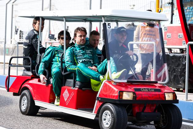 F1 - PRE-SEASON TESTING 2025 - BAHRAIN ALONSO Fernando (spa), Aston Martin F1 Team AMR25, STROLL Lance (can), Aston Martin F1 Team AMR25, portrait during the Formula 1 Aramco pre-season testing 2025 of the 2025 FIA Formula One World Championship, WM, Weltmeisterschaft from February 26 to 28, 2025 on the Bahrain International Circuit, in Sakhir, Bahrain - SakhirBahrain Copyright: xFLORENTxGOODENx
