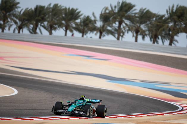 F1 - PRE-SEASON TESTING 2025 - BAHRAIN 14 ALONSO Fernando (spa), Aston Martin F1 Team AMR24, action during the Formula 1 Aramco pre-season testing 2025 of the 2025 FIA Formula One World Championship, WM, Weltmeisterschaft from February 26 to 28, 2025 on the Bahrain International Circuit, in Sakhir, Bahrain - SakhirBahrain Copyright: xEricxAlonsox