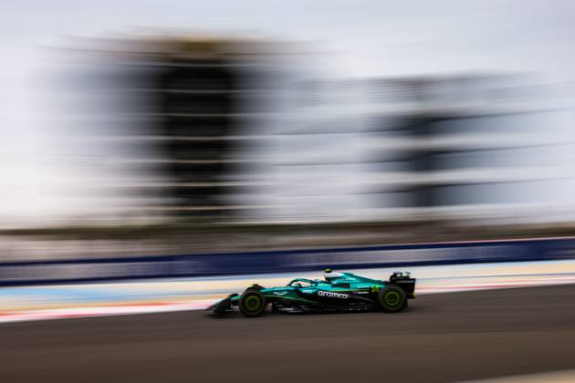 F1 - PRE-SEASON TESTING 2025 - BAHRAIN 14 ALONSO Fernando (spa), Aston Martin F1 Team AMR24, action during the Formula 1 Aramco pre-season testing 2025 of the 2025 FIA Formula One World Championship, WM, Weltmeisterschaft from February 26 to 28, 2025 on the Bahrain International Circuit, in Sakhir, Bahrain - SakhirBahrain Copyright: xANTONINxVINCENTx