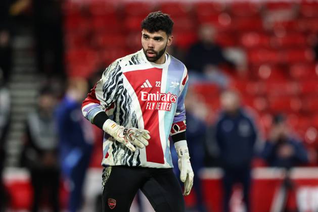 Premier League Nottingham Forest v Arsenal David Raya of Arsenal in the pregame warmup session during the Premier League match Nottingham Forest vs Arsenal at City Ground, Nottingham, United Kingdom, 26th February 2025 (Photo by Alfie Cosgrove News Images) Nottingham City Ground Nottinghamshire United Kingdom Copyright: xAlfiexCosgrove NewsxImagesx