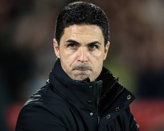 Premier League Nottingham Forest v Arsenal Mikel Arteta manager of Arsenal looks on during the Premier League match Nottingham Forest vs Arsenal at City Ground, Nottingham, United Kingdom, 26th February 2025 (Photo by Alfie Cosgrove News Images) Nottingham City Ground Nottinghamshire United Kingdom Copyright: xAlfiexCosgrove NewsxImagesx