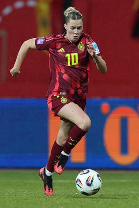 Fußball UEFA Nations League Damen Nationalmannschaft Länderspiel Deutschland - Österreich am 25.02.2025 im Max-Morlock-Stadion in Nürnberg Laura Freigang ( Deutschland ) DFB regulations prohibit any use of photographs as image sequences and or quasi-video.