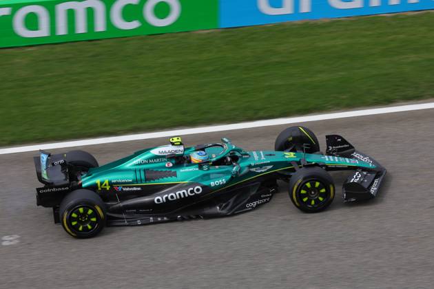 F1 - PRE-SEASON TESTING 2025 - BAHRAIN 14 ALONSO Fernando (spa), Aston Martin F1 Team AMR24, action during the Formula 1 Aramco pre-season testing 2025 of the 2025 FIA Formula One World Championship, WM, Weltmeisterschaft from February 26 to 28, 2025 on the Bahrain International Circuit, in Sakhir, Bahrain - SakhirBahrain Copyright: xDPPIx