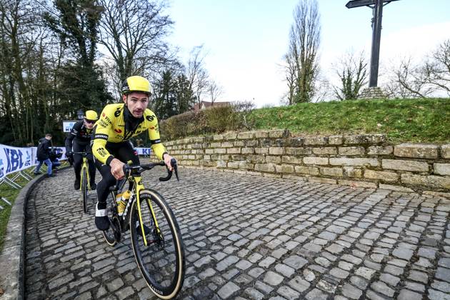 Belgian Victor Campenaerts of Team Visma-Lease a Bike pictured in action at the Muur van Geraardsbergen (Mur de Grammont) during a track reconnaissance session ahead of this weekend s one-day cycling race Omloop Het Nieuwsblad, opening race of the Flemish classic one day races season, Friday 28 February 2025. DAVIDxPINTENS x113658295x