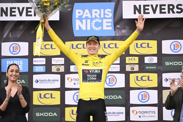 Paris - Nice 2025 - stage 3 NEVERS, FRANCE - MARCH 11 : Jorgenson Matteo (USA) of Team Visma Lease A Bike pictured with the yellow jersey during the podium ceremony of stage 3 of the 83th edition of the Paris - Nice cycling race, a team time-trail stage of 28,4km with start on the Circuit Magny-Cours and finish in Nevers on March 11, 2025 in Nevers, France, 11 03 2025 ( Motordriver Kenny Verfaillie - Nevers France Copyright: xNicoxVereeckenx