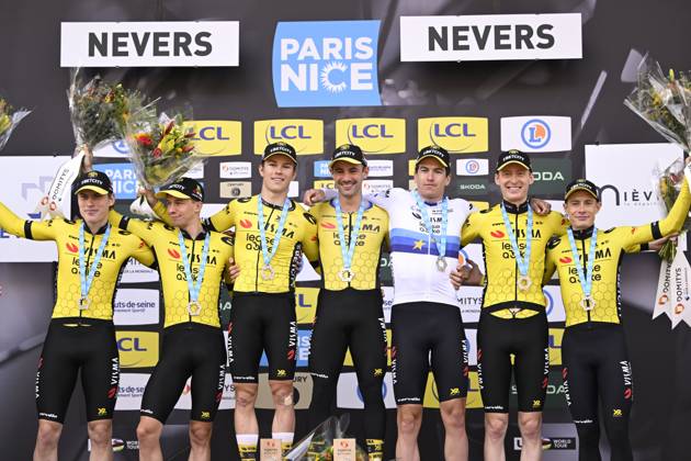 Paris - Nice 2025 - stage 3 NEVERS, FRANCE - MARCH 11 : Jorgenson Matteo (USA) of Team Visma Lease A Bike, Affini Edoardo (ITA) of Team Visma Lease A Bike, Campenaerts Victor (BEL) of Team Visma Lease A Bike, Hagenes Per Strand (NOR) of Team Visma Lease A Bike, Lemmen Bart (NED) of Team Visma Lease A Bike, Vingegaard Jonas (DEN) of Team Visma Lease A Bike, Zingle Axel (FRA) of Team Visma Lease A Bike pictured during the podium ceremony of stage 3 of the 83th edition of the Paris - Nice cycling race, a team time-trail stage of 28,4km with start on the Circuit Magny-Cours and finish in Nevers on March 11, 2025 in Nevers, France, 11 03 2025 ( Motordriver Kenny Verfaillie - Nevers France Copyright: xNicoxVereeckenx