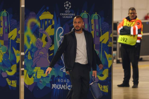 Barcelona 11. March 2025 Uefa Champions League phase 2024 25 Round of 16 FC Barcelona, Barca - S.L.Benfica v.l., Arthur Cabral (S.L.Benfica) kommt im Stadion an Copyright: JoaquimxFerreira