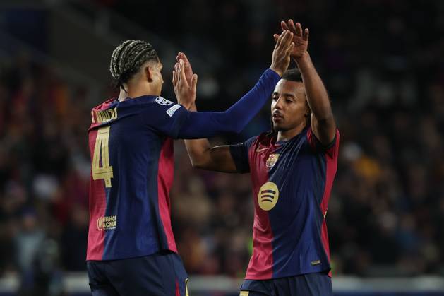 Barcelona 11. March 2025 Uefa Champions League phase 2024 25 Round of 16 FC Barcelona, Barca - S.L.Benfica v.l., Ronald Araujo (FC Barcelona), Jules Kounde (FC Barcelona) klaschen sich ab nach Spielend, jubeln Copyright: JoaquimxFerreira