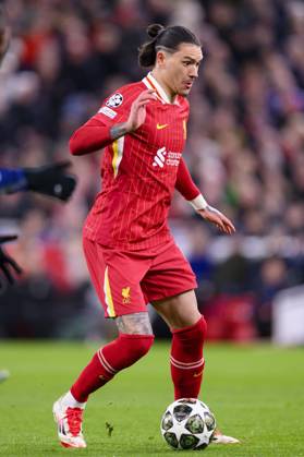 Liverpool FC v Paris Saint-Germain - UEFA Champions League 2024 25 Round of 16 Second Leg LIVERPOOL, ENGLAND - MARCH 11: Darwin Nunez of Liverpool looks to pass the ball during the UEFA Champions League 2024 25 Round of 16 Second Leg match between Liverpool FC and Paris Saint-Germain at Anfield on March 11, 2025 in Liverpool, England. LiverpoolUnited Kingdom Copyright: xRichardxCallisx