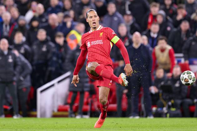 Liverpool FC v Paris Saint-Germain - UEFA Champions League 2024 25 Round of 16 Second Leg LIVERPOOL, ENGLAND - MARCH 11: Virgil van Dijk of Liverpool passes the ball during the UEFA Champions League 2024 25 Round of 16 Second Leg match between Liverpool FC and Paris Saint-Germain at Anfield on March 11, 2025 in Liverpool, England. LiverpoolUnited Kingdom Copyright: xRichardxCallisx