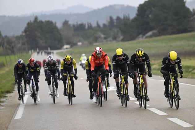 Paris - Nice 2025 - stage 6 BERRE L ETANG, FRANCE - MARCH 14 : Jorgenson Matteo (USA) of Team Visma Lease A Bike and his teammates of Team Visma Lease A Bike attacking during stage 6 of the 83th edition of the Paris - Nice cycling race, a stage of 209,8km with start in Saint-Julien-en-Saint-Alban and finish in Berre L Etang on March 14, 2025 in Berre L Etang, France, 14 03 2025 ( Motordriver Kenny Verfaillie - Berre L Etang France Copyright: xNicoxVereeckenx