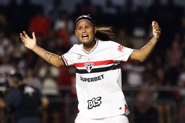 Sao Paulo and Corinthians in the Women s Super Cup final Sao Paulo s Kaka converts the penalty against Corinthians in the Women s Super Cup final, at the Morumbis Stadium, south of Sao Paulo, this Saturday, 03 15 2025 SoO PAULO SoO PAULO Brazil Copyright: xMarinaxUezimax