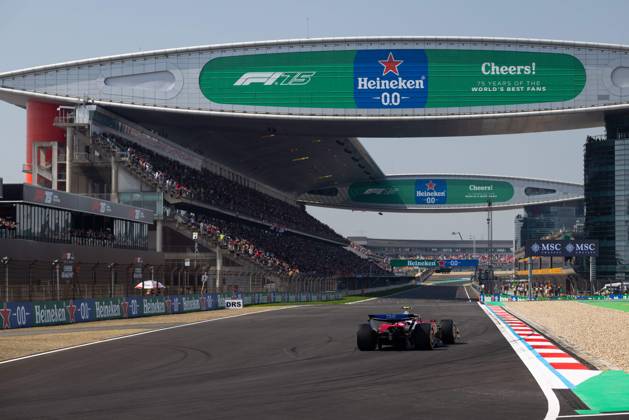 F1 - CHINESE GRAND PRIX 2025 44 HAMILTON Lewis (gbr), Scuderia Ferrari SF-25, action during the Formula 1 Heineken Chinese Grand Prix 2025, 2nd round of the 2025 FIA Formula One World Championship, WM, Weltmeisterschaft from March 21 to 23, 2025 on the Shanghai International Circuit, in Shanghai, China - ShanghaiChina Copyright: xJavierxJimenezx