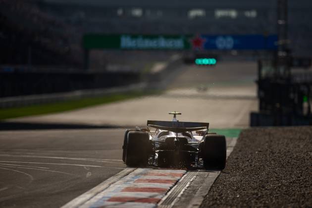 F1 - CHINESE GRAND PRIX 2025 44 HAMILTON Lewis (gbr), Scuderia Ferrari SF-25, action during the Formula 1 Heineken Chinese Grand Prix 2025, 2nd round of the 2025 FIA Formula One World Championship, WM, Weltmeisterschaft from March 21 to 23, 2025 on the Shanghai International Circuit, in Shanghai, China - ShanghaiChina Copyright: xJavierxJimenezx