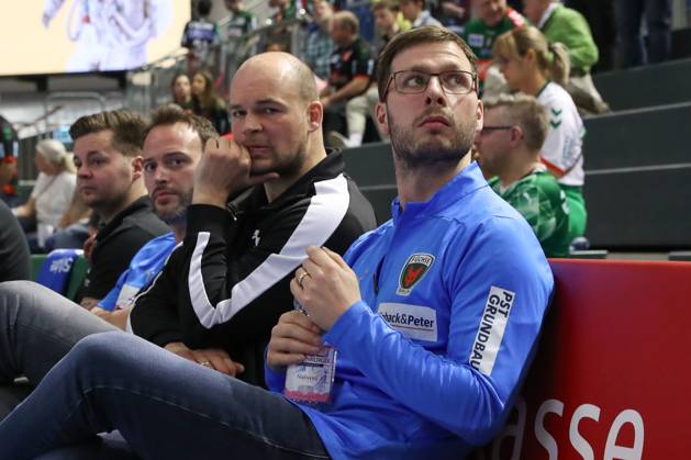 21.03.2025, xtgx, Handball, Daikin HBL, SC Magdeburg - Füchse Berlin emspor v.l. Paul Drux (Berlin), Jaron Siewert (Berlin, Trainer) Magdeburg